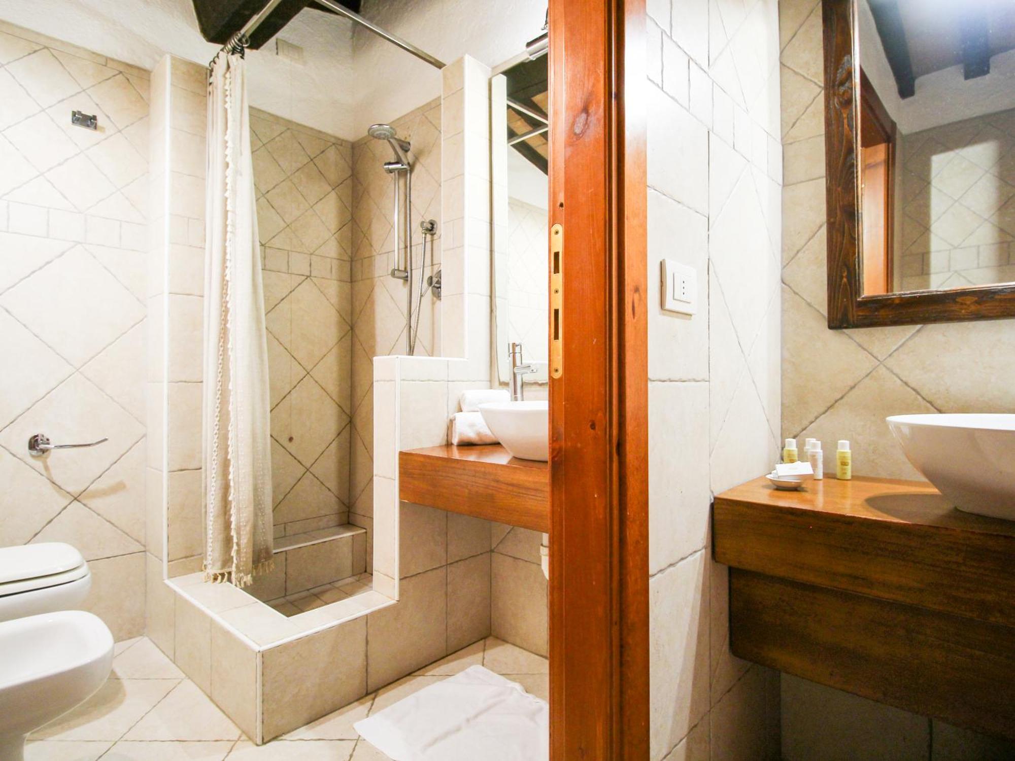 Agriturismo Boschi Di Montecalvi ชูเวเรโต ภายนอก รูปภาพ
