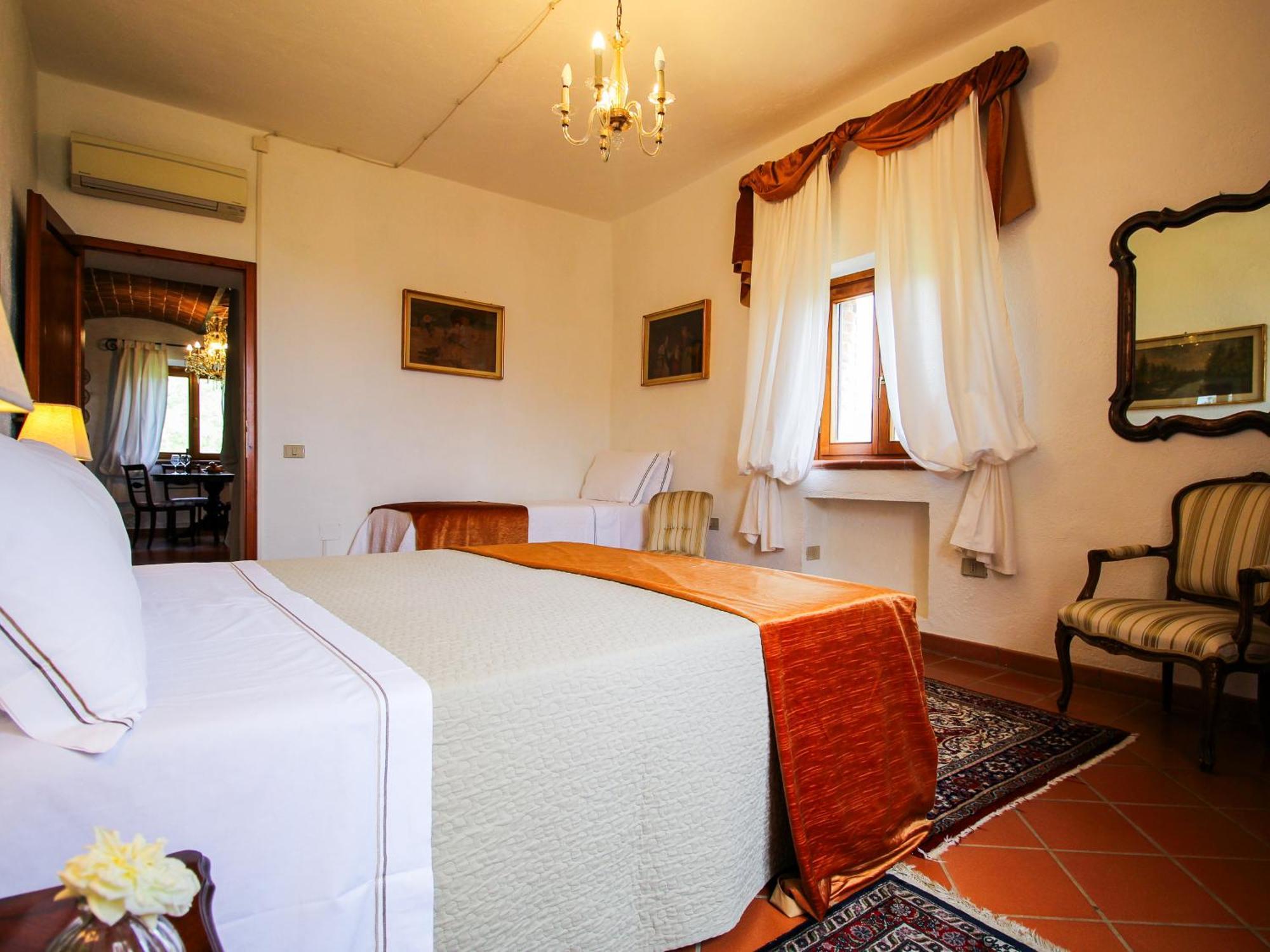 Agriturismo Boschi Di Montecalvi ชูเวเรโต ภายนอก รูปภาพ